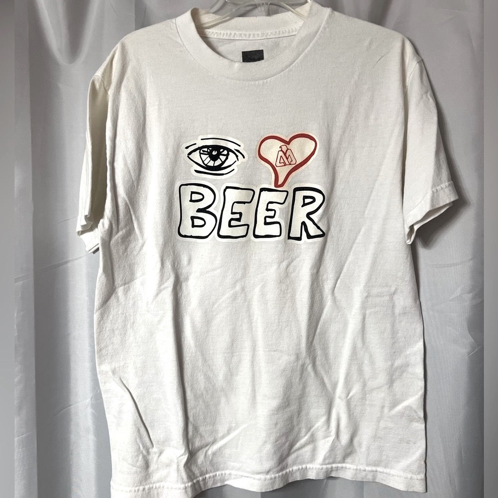 White Matix clothing company Graphic T-Shirt. I❤️Beer. Size M. EUC. Y2K